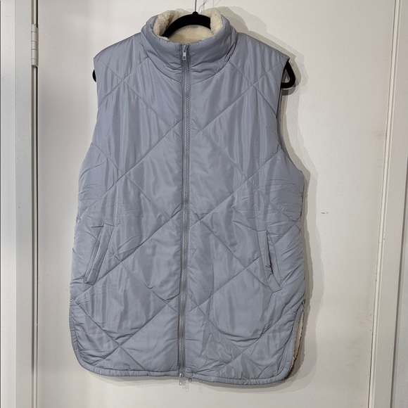 zeagoo Jackets & Blazers - Zeagoo Light Dove Blue Cream Fleece Zipper Up Vest Jacket size Small